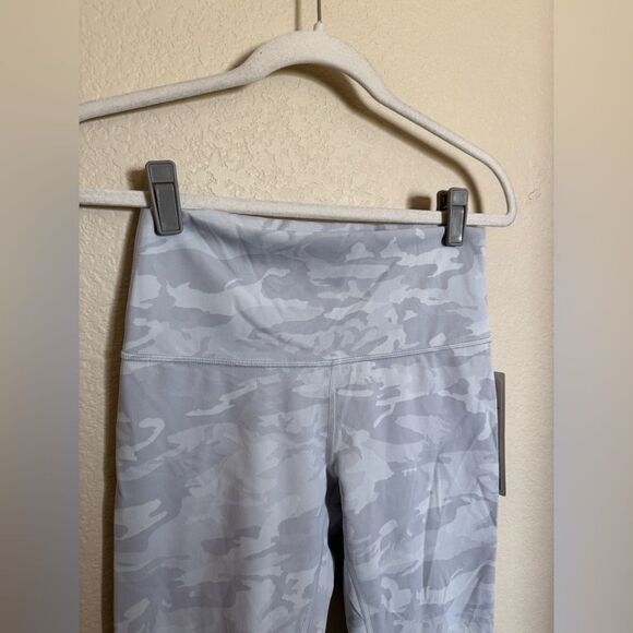 Lululemon Wunder Under HR 28“ Tight Size 8 Incognito Camo Jacquard Alpine White - Picture 5 of 9
